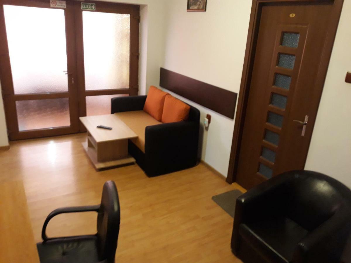 Vila Arjana Orşova Exterior foto